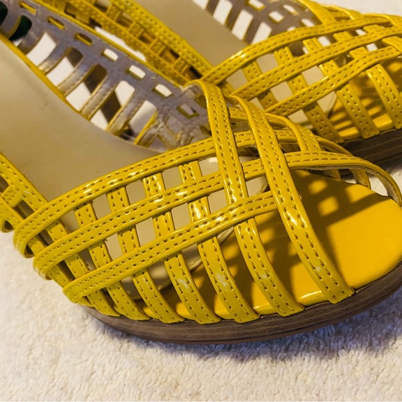 Brand New Leather Heels By ANNE MICHELLE - Size 8 - Heel Height 4” - Box 44 - Picture 3 of 7